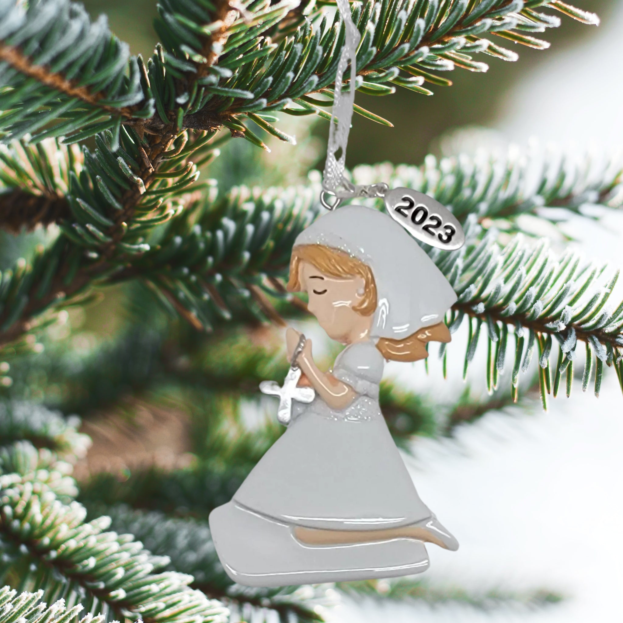 First Communion Praying Girl Ornament